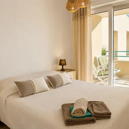 Les Pins Bleus, T2, 4p, Ac, Pk, Et Piscine Apartment Antibes