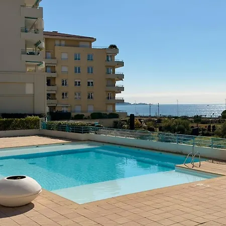 Les Pins Bleus, T2, 4p, Ac, Pk, Et Piscine